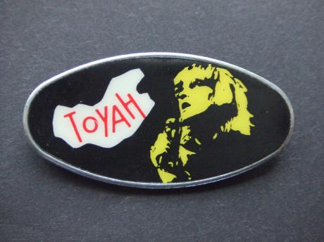 Toyah Willcox punkrockband zwart rood emaille